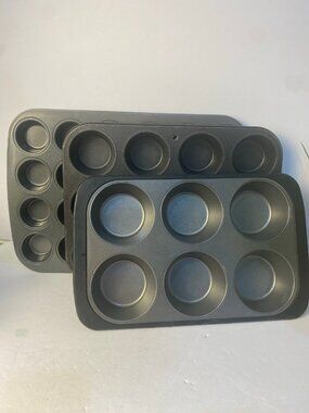 Set of 3 Baking Muffin Pans Nonstick Kitchenware Bakeware